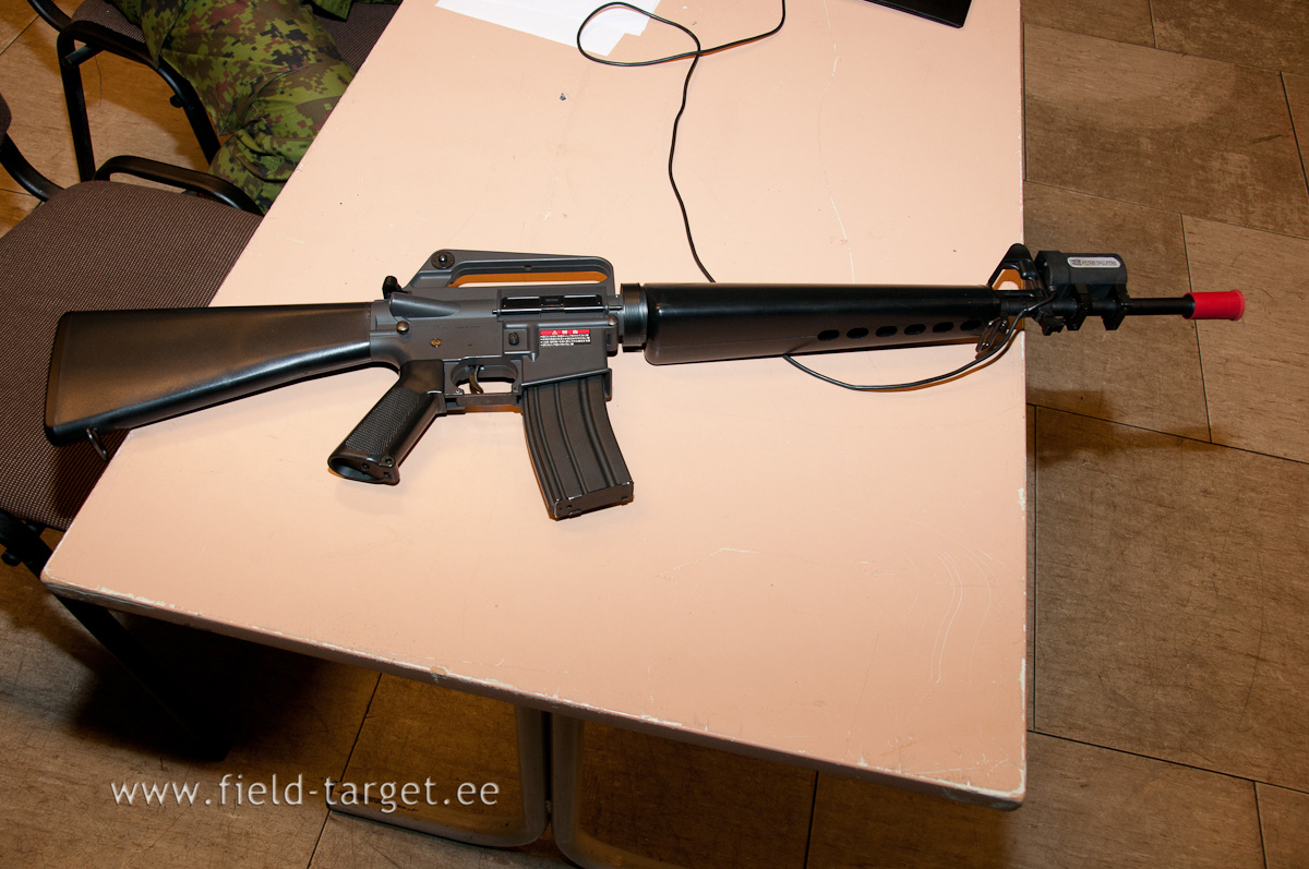 Simulaatori püss on nagu ehtne M16A1
